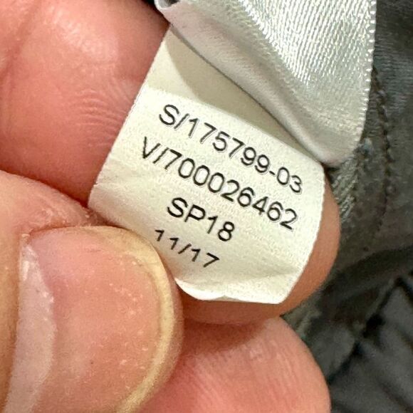 Athleta Bali Linen Ankle Cuffed Pants. Gray. Size 6. - Picture 8 of 9